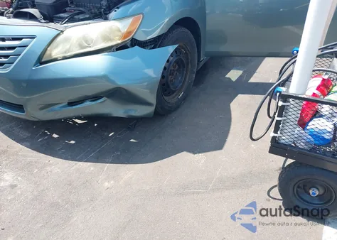 2009 Toyota Camry Le z USA, uszkodzony, nr VIN 4T1BE46K39U892160